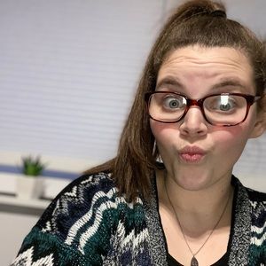 Meet your Posher, Anna